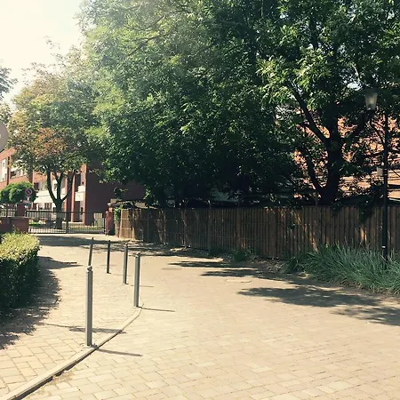 Lägenhet Apartament Przy City Parku Poznań